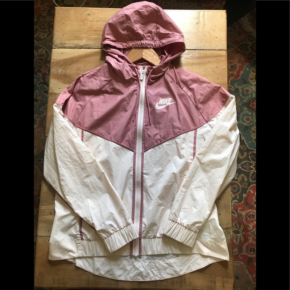 NIKE | WInd Runner Jacket